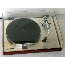 LUXMAN